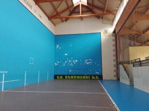 Tenis a/nebo squash v ubytování Casa Rural Irugoienea nebo okolí