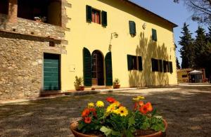 Photo de la galerie de l'établissement Casa Vacanze Villa Giusterna, à Monte Benichi