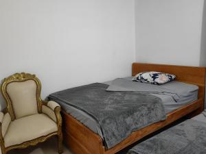 En eller flere senge i et værelse på Quiet apartment in Itagui