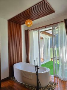 Billede fra billedgalleriet på Ou river house resort i Nongkhiaw + 82 billeder