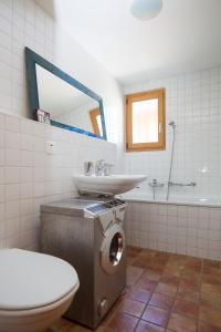 Koupelna v ubytování Apartment Avouitzons 220 + 19 fotografií