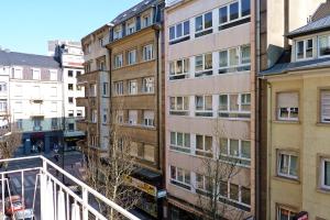 Budova, kde se aparthotel nachází