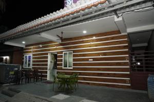 Hoone, kus puhkemajake asub