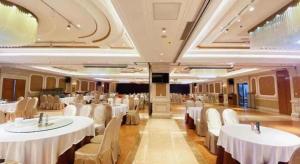 Гостиная зона в Vienna International Hotel Shenzhen North Station Branch