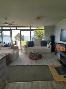 TV/trung tâm giải trí tại King of the Hill