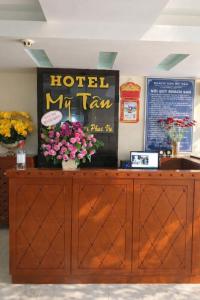 Lobbyen eller receptionen på Mỹ Tân Hotel HCM