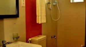 Koupelna v ubytování Sai Sea City Hotel