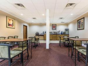 Restaurace v ubytování Econo Lodge Eutaw I-20