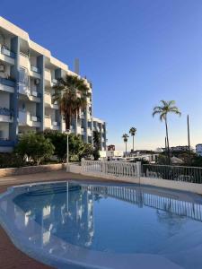 Swimmingpoolen hos eller tæt på Halászfalu Apartman Green Park