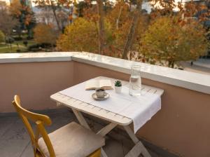 Rõdu või terrass majutusasutuses Center Tirana Rooms