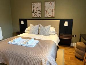 Postel nebo postele na pokoji v ubytování Luxury Private Room in Central Oxford - Great Location