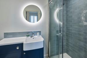 Et badeværelse på Host & Stay - The Langley Hotel