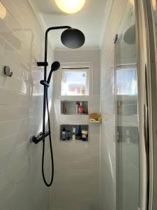 Koupelna v ubytování Beautiful Large Double Room, Gdn View, Mill Hill