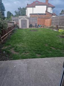 Zahrada ubytování Beautiful Large Double Room, Gdn View, Mill Hill