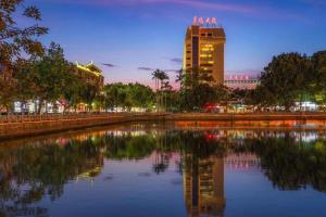 Nespecifikovaný výhled na destinaci Čchüan-čou nebo výhled na město při pohledu z hotelu