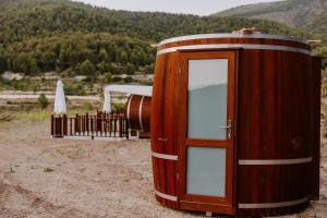 En generel udsigt til bjerge eller udsigt til bjerge taget fra kapselhotellet