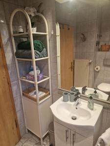 Phòng tắm tại Dietlinds Apartment