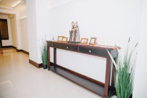 Lobbyen eller receptionen på Hotel Butik Sawunggaling + 10 billeder