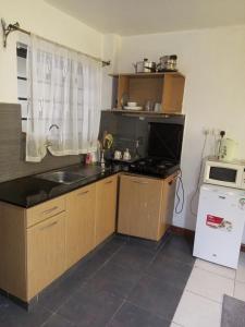 Φωτογραφία από το άλμπουμ του Golden Crest στο Ναϊρόμπι