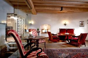 Posezení v ubytování Hotel Schloss Mittersill
