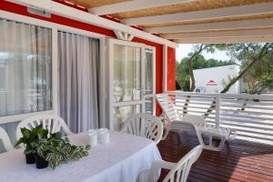 En balkon eller terrasse på Camping Resort Šibenik