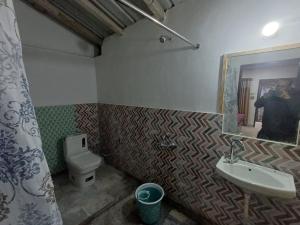 Vannituba majutusasutuses The Explorer's Den