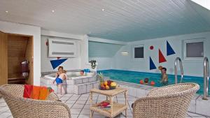 Swimmingpoolen hos eller tæt på Villavilla #165 - Fanø, Sydjylland + 4 billeder