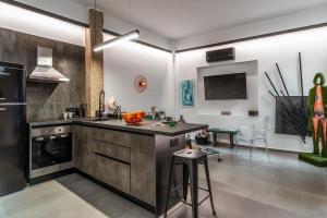 Nhà bếp/bếp nhỏ tại Artrock Experience Loft Gallery