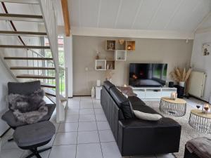 Khu vực ghế ngồi tại Villa Melissa +24 ảnh