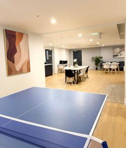 Bordtennis på Modern Studio in Burwood eller i nærheden