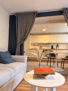 Køkken eller tekøkken på Royal Blue Residence Elegant, Quiet and Exclusive