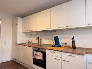 Køkken eller tekøkken på Royal Blue Residence Elegant, Quiet and Exclusive + 13 billeder