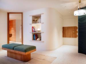 Кровать или кровати в номере Hotel Montalembert