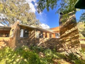 Tòa nhà nơi căn hộ tọa lạc