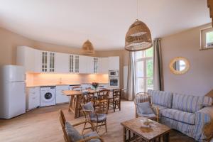 Nhà bếp/bếp nhỏ tại Château Belle Epoque - Chambres d'Hôtes & Gîtes