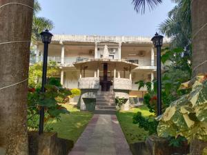 a view of the front of a building at Silver Lake View Resort in Barhi