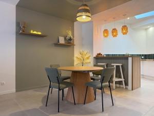 Billede fra billedgalleriet på La suite précieuse - Lieu d'exception avec spa i Calais