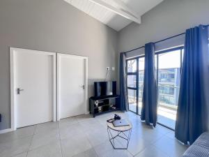 Khu vực ghế ngồi tại Anchor of Faith