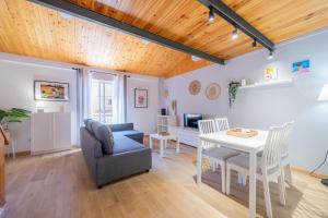 Χώρος καθιστικού στο Apartamento Completo junto playa y Centro Bcn