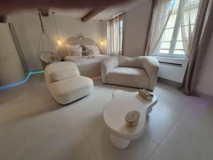 Φωτογραφία από το άλμπουμ του Kama Muta σε Callas