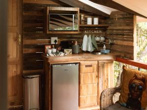 Kuchyň nebo kuchyňský kout v ubytování Magoebaskloof Mountain Estate