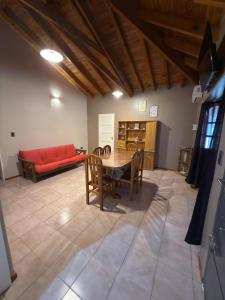 Et opholdsområde på Alojamiento con pileta Mesas