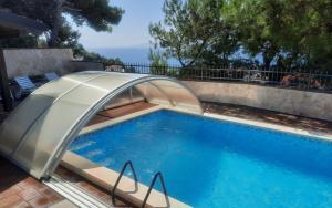 Swimmingpoolen hos eller tæt på Apartments Rose