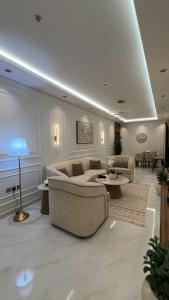 Posezení v ubytování شقه مفروشه فاخره