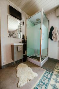 Koupelna v ubytování Chambres d'Hôtes chez Françoise et André