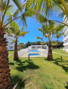 Bazén v ubytování Depto 2 Dorm 1 Baño Distrito Verde La Serena nebo v jeho okolí