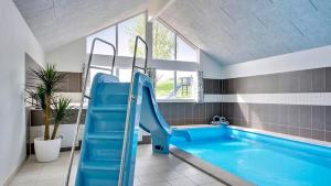 Bazén v ubytování Villavilla #397 - Vejby Strand, Nordsjælland nebo v jeho okolí