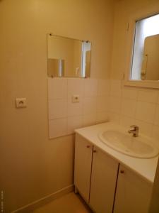 Koupelna v ubytování L'ESCAPADE T3 avec terrasse privative + 17 fotografií