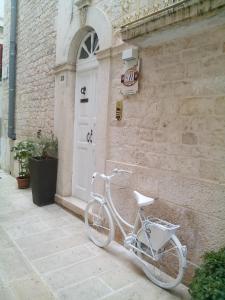 Jízda na kole v ubytování Albergo Diffuso Dimora Rossi B&B nebo okolí