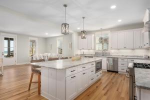 Kuchyň nebo kuchyňský kout v ubytování NH369 Nags Head 369